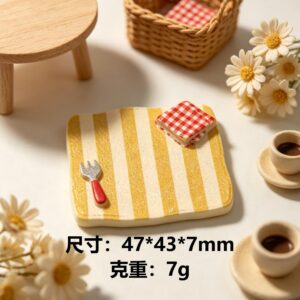Striped checkered plate-yellow