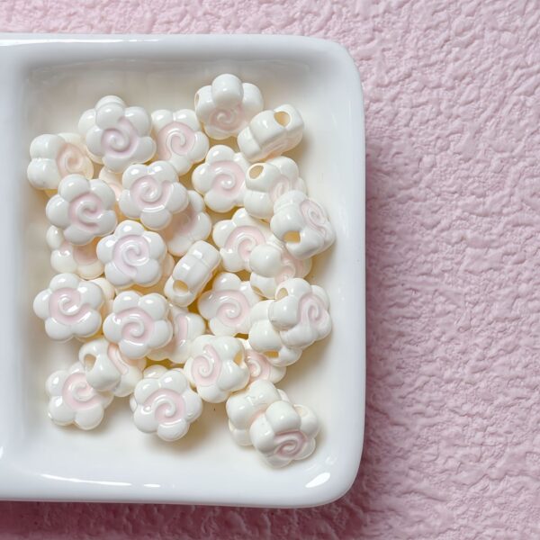 oly-d5e07f72a37dac29b164aa733900039a Wholesale Stylish Dopamine Acrylic Fish Flower Loose Beads for DIY Bracelet and Necklace Making, Party Gift