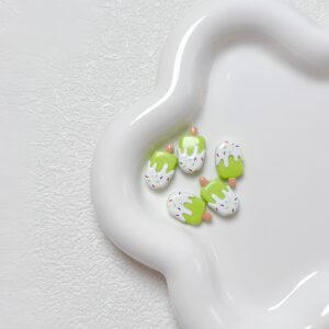02-fruit green / Size is about 20*12*5mm, hole diameter is about 2.5mm