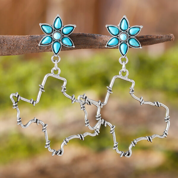 oly-d6de68c49f5a2c760c93e3c053d674ec Wholesale Retro Bohemian Turquoise Hollow Map Pendant Earrings In Electroplated Zinc Alloy Fashion Accessory For Everyday Wear