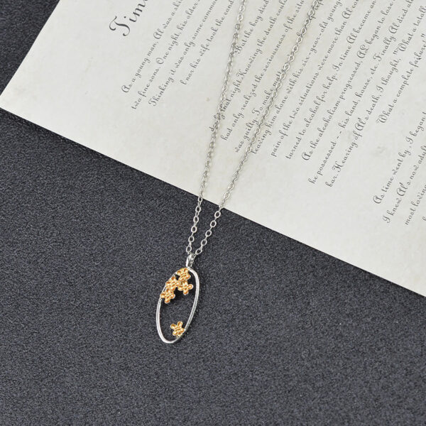 oly-d792db494ac8373350b901343e898cdc Wholesale Elegant Oval Hollow Flower Pendant Necklace Fashion Jewelry Accessory For Boutique Gift Resale