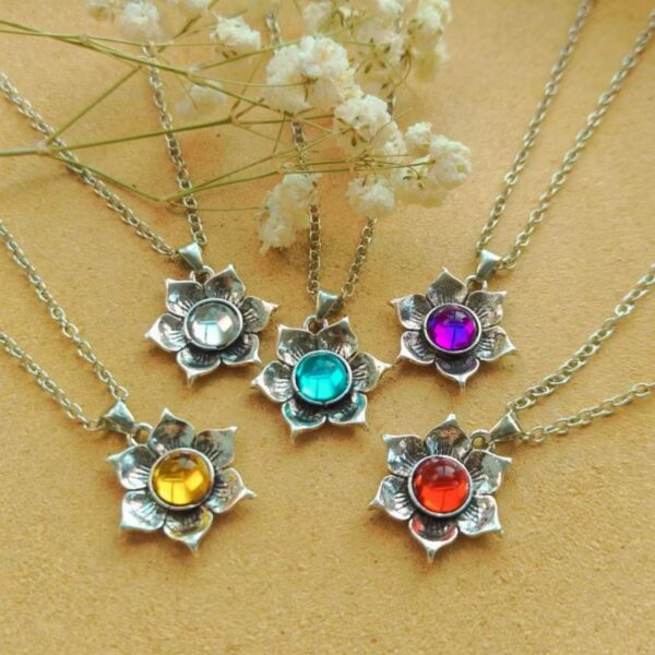 Wholesale Electroplated Zinc Alloy Retro Flower Necklace Earring Set Purple Jewelry Accessory For Boutique Resale