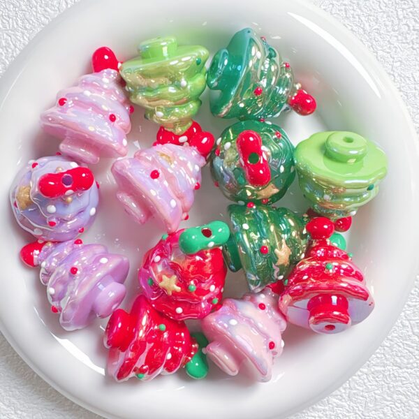 oly-d80c2f38666547dd5f0958cddc779a27 Wholesale Stylish Acrylic Christmas Tree Beads, UV Plated Green, DIY Accessory for Phone Charm and Bag Decoration
