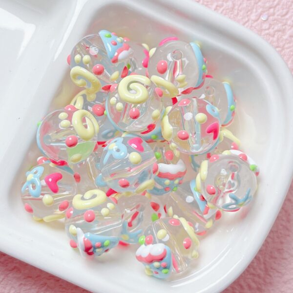 Wholesale Cute Hand Painted Cartoon Flower Acrylic Beads for DIY Bracelet Necklace Phone Chain Bag Charm Accessories