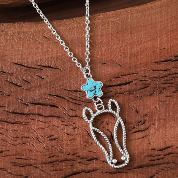 oly-d8bc3144678ad4d476af266a9c33aee4 Wholesale Vintage Boho Horse Head Pendant Necklace Zinc Alloy Antique Silver Finish Turquoise Inlay Fashion Accessory