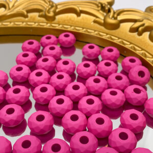 12-Rose Red / The size is about 14.5mm, the aperture is about 4.6mm