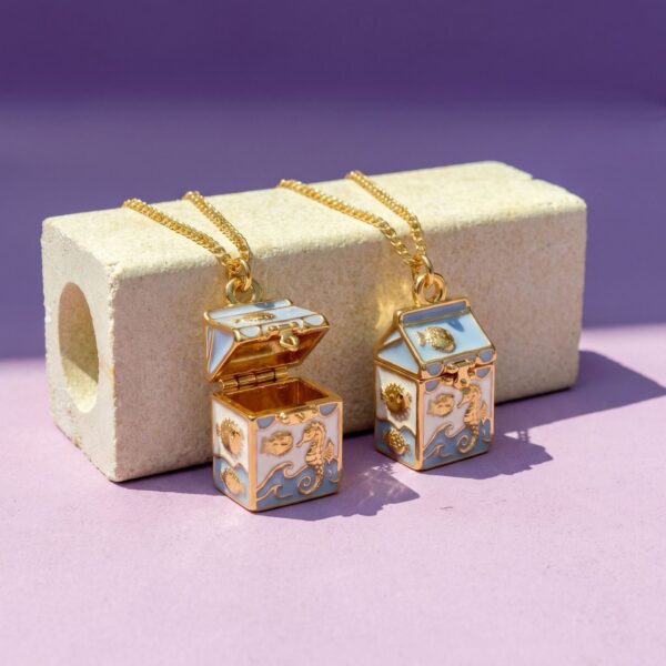 Wholesale Copper Milk Carton Pendant Necklace Ocean Seahorse Pufferfish Theme Fashion Jewelry Gift
