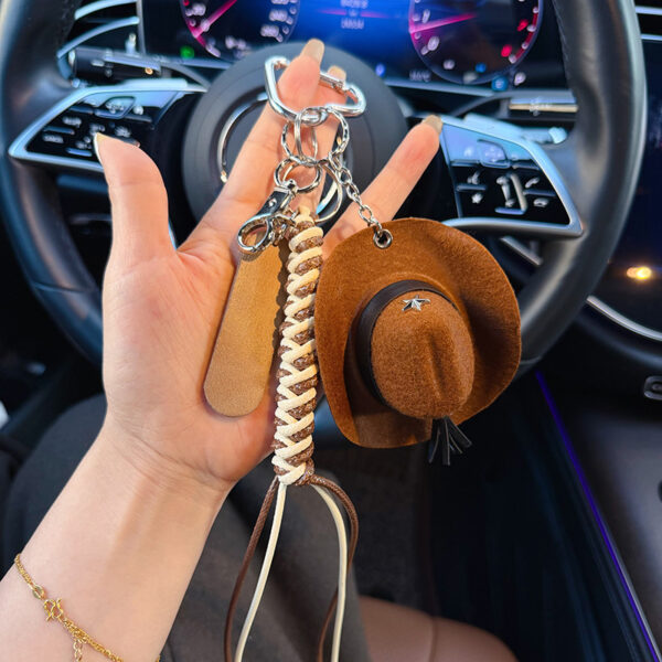 Wholesale Fashion Cowboy Hat Keychain Car Key Ring Bag Charm Decorative Gift For Birthday