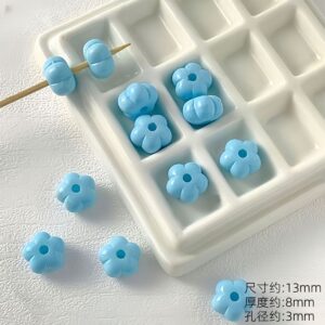 03-light blue / Size is about 13*13mm, aperture is about 2.8