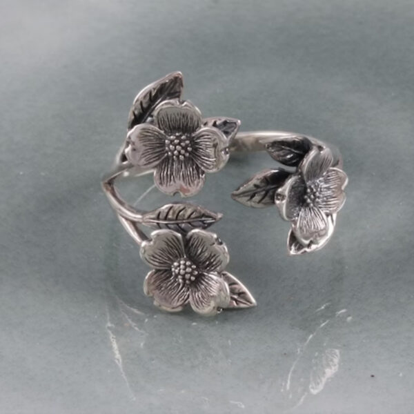 oly-da513adb7615d2b2ff12f96b240e2ccd Wholesale Vintage Flower Open Ring Adjustable Silver Alloy Jewelry Accessory Gift For Women