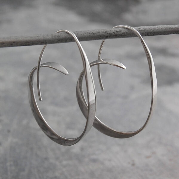 Wholesale Electroplated Alloy Spiral Exaggerated Large Circle Earrings Stylish Party Everyday Jewelry Gift