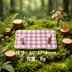 Striped grid plate-purple