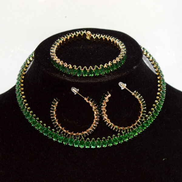Wholesale Gold Plated Green Zircon 3 Piece Jewelry Set Marquise Choker Necklace With Earrings And Bracelet Trendy Women S Everyday Fashion Accessory