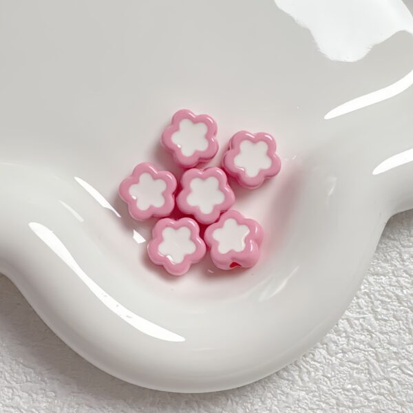 oly-e00dca1d28a21bb55e83e585f98be624 Wholesale Cute Acrylic Flower Spacer Beads for DIY Jewelry Making Bracelet Phone Chain Fashion Accessory Gift Resale