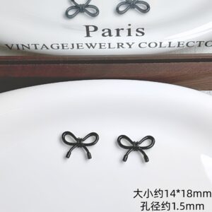 04-black / Sold by the piece