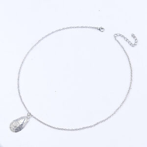 Shell necklace