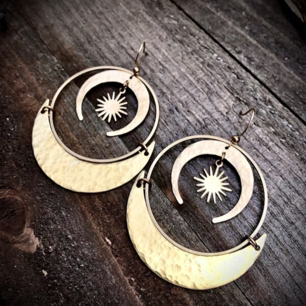 oly-e30d454034db1d482cc3958bcbdfba5b Wholesale Retro Alloy Hammered Sun Moon Drop Earrings For Women Trendy Jewelry Gift