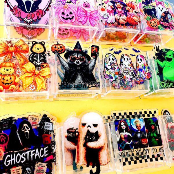oly-e40b35c330b67208fa98efabc67b6a9f Wholesale Halloween Ghost Acrylic Pen Holder Desk Storage Organizer For Party Gift