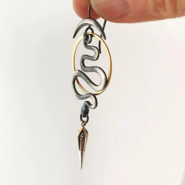 Wholesale Alloy Retro Snake Geometric Earrings For Women Fashion Jewelry Accessory