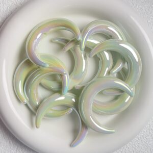01-middle hole-light green / Size is about 35 * 47mm, aperture is about 2.9mm