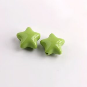 06-fruit green / Size is about 21*23mm, hole diameter is about 2.8mm