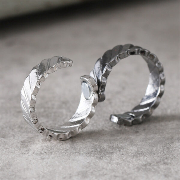 Wholesale Chic Retro Magnetic Ring Black Electroplated Zinc Alloy Adjustable Twill Design Fashion Accessory