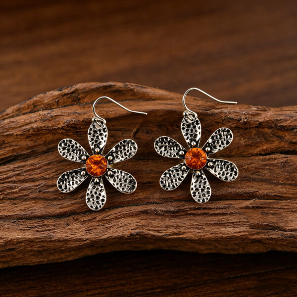 oly-e9aa4a03334983bf0557537952e2d7d7 Wholesale Vintage Textured Sunflower Dangle Earrings Zinc Alloy Electroplated Boutique Fashion Accessory
