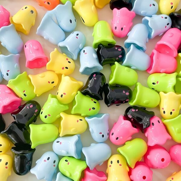 Wholesale Light Purple Cartoon Ghost Painted Acrylic Beads for DIY Jewelry, Phone Charm, Car Keychain Making - Trendy Craft Supply