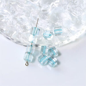 01-Lake Blue / The size is about 8*8mm(30 PCs/pack)