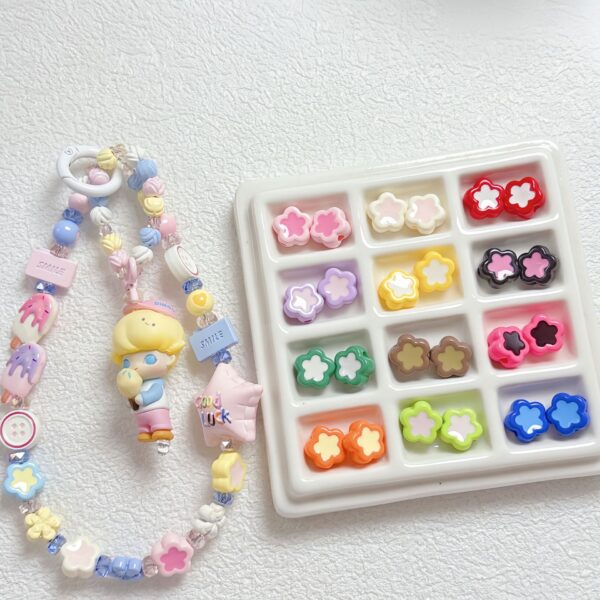 oly-ef82a8a6678407d5d16ba5a0732c8f88 Wholesale Cute Acrylic Flower Spacer Beads for DIY Jewelry Making Bracelet Phone Chain Fashion Accessory Gift Resale