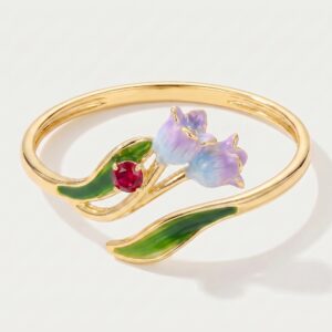 July flower ring