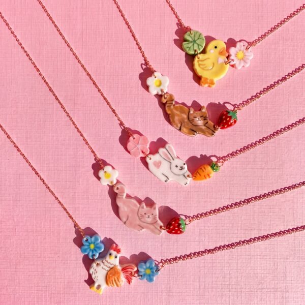 Wholesale Stainless Steel Electroplated Pink Cat Strawberry Flower Pendant Necklace Trendy Jewelry Accessory For Gift