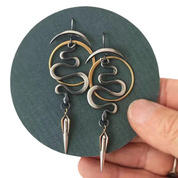 Wholesale Alloy Retro Snake Geometric Earrings For Women Fashion Jewelry Accessory