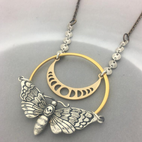 oly-f3f971faa9f80fb7009cfacdbaeeb129 Wholesale Crescent Moon Moth Pendant Necklace Antique Silver Fashion Jewelry Accessory Gift Resale