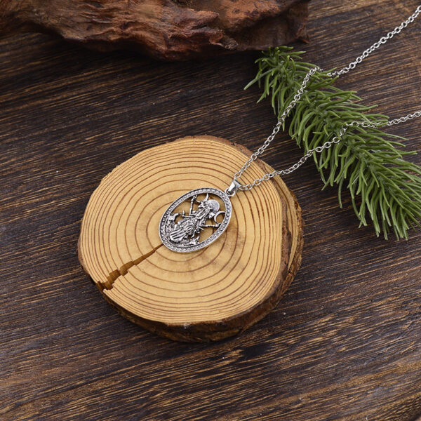 oly-f68be39ea59d241697d3415141839bc9 Wholesale Antique Silver Finish Zinc Alloy Oval Witch Pendant Necklace Trendy Jewelry Accessory For Gift And Boutique Resale
