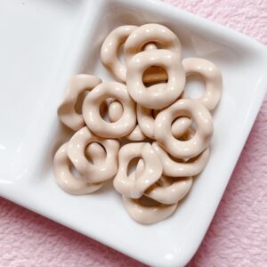08-light coffee / Size is about 16mm, inner ring is 6.5mm