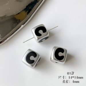 Style 01 matte square c (1 piece) / Sold by piece