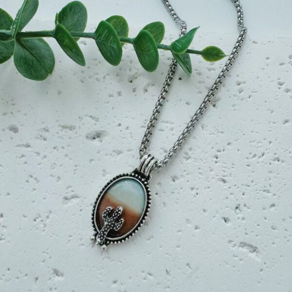 oly-fc9217f6d112167560c026f67c9a7b19 Wholesale Western Style Minimalist Cactus Pendant Necklace Ancient Silver Zinc Alloy Jewelry Gift