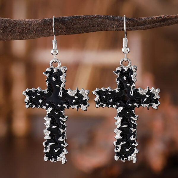 Wholesale Zinc Alloy Hip Hop Cross Jewelry Set Black Lava Texture Necklace And Earrings For Women Stylish Party Gift