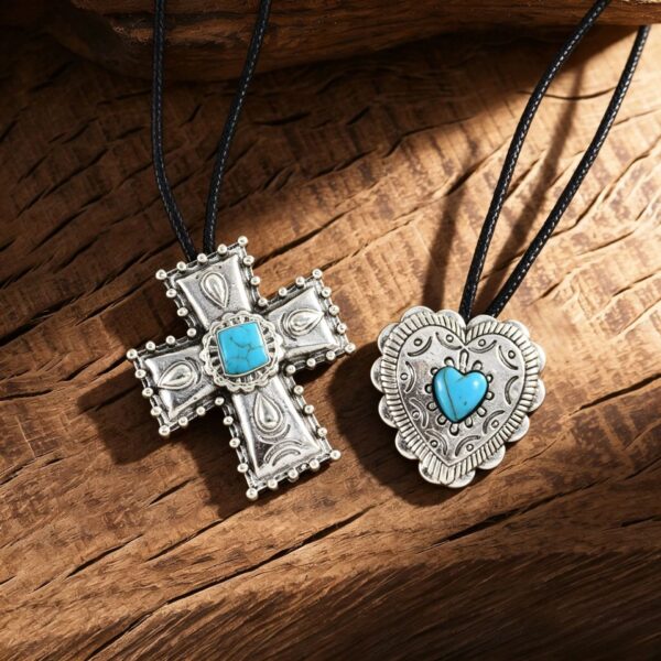 Wholesale Simple Retro Gothic Cross Pendant Necklace With Turquoise Heart Bohemian Style Fashion Gift Accessory