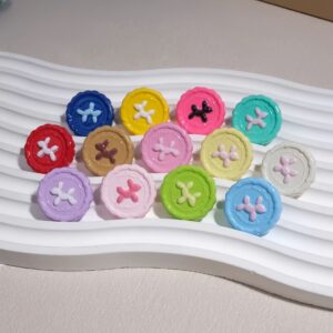 14-randomly mixed colors / Size is about 23*23mm, hole diameter is about 2.5mm