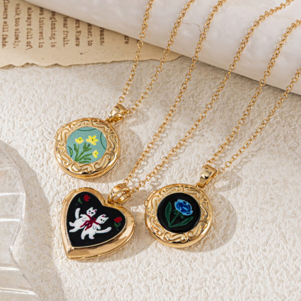 oly-ff5cf54470ab62353aa54260a20ed7e1 Wholesale Stainless Steel Gold Plated Heart Locket Necklace With Rabbit Design Chic Fashion Accessory For Gift Or Boutique Resale