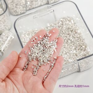 01-2mm square beads (100/bag) / Sold by package
