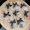 Wholesale Trendy Rhinestone Bow Perfume Bottle Keychain Pearl Chain Bag Charm For Women Wedding Gift Car Key Accessory